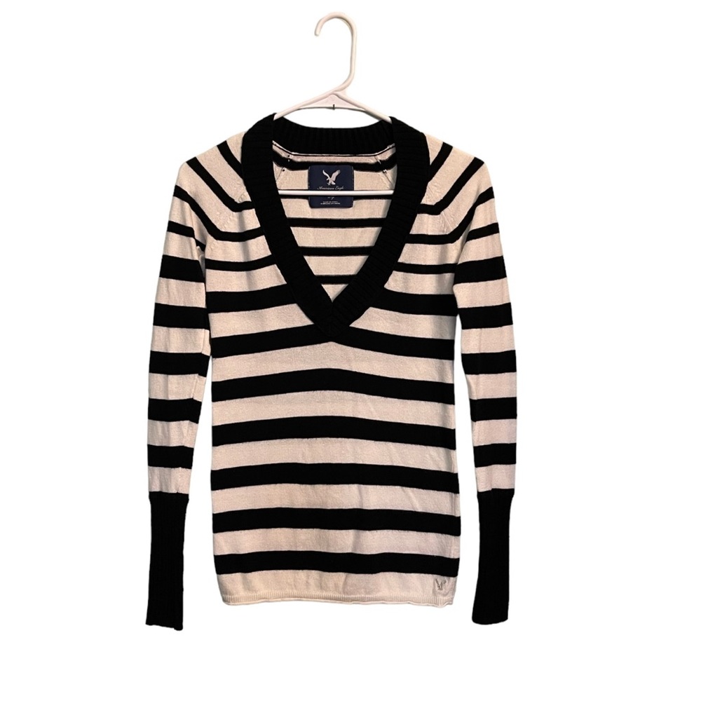 AMERICAN EAGLE BLACK & CREAM FITTED V-NECK SWEATER - SZ XS - GREAT USED COND